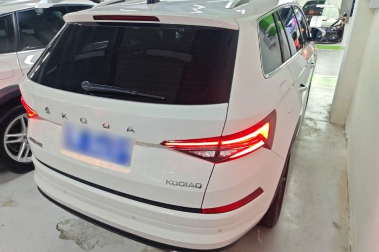 Used Skoda Kodiaq 2022 TSI330 5-Seater Two-Wheel-Drive Luxury Edition Rear Right 45 Deg