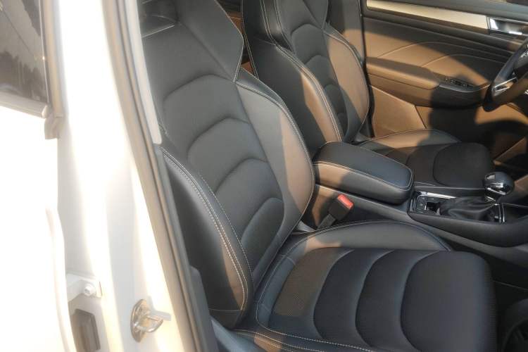 Used Skoda Kodiaq 2022 TSI330 5-Seater Two-Wheel-Drive Luxury Edition Right Front Seat