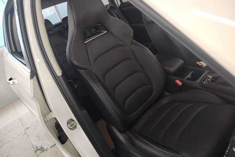 Used Skoda Kodiaq 2022 TSI330 5-Seater Two-Wheel-Drive Luxury Edition Right Front Seat