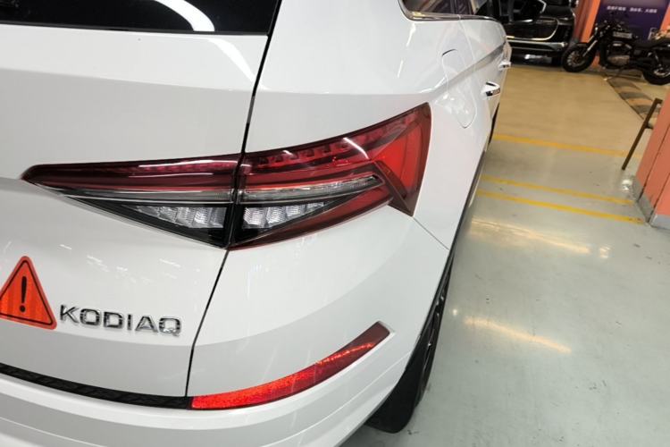 Used Skoda Kodiaq 2022 TSI330 7-Seater Two-Wheel-Drive Luxury Edition Right Rear Taillight