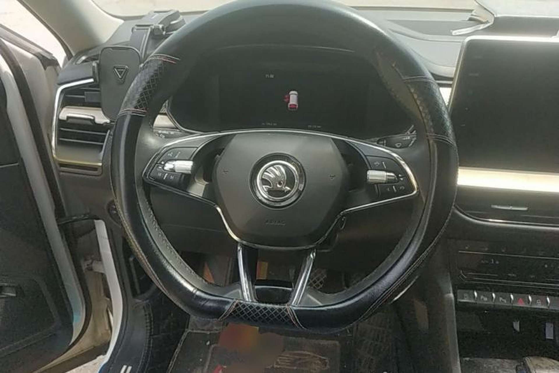 Used Skoda Kodiaq 2022 Facelifted TSI330 5-Seater Two-Wheel-Drive Luxury Edition Steering Wheel