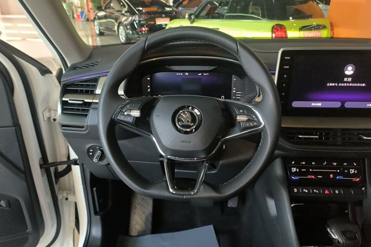 Used Skoda Kodiaq 2022 TSI330 7-Seater Two-Wheel-Drive Luxury Edition Steering Wheel