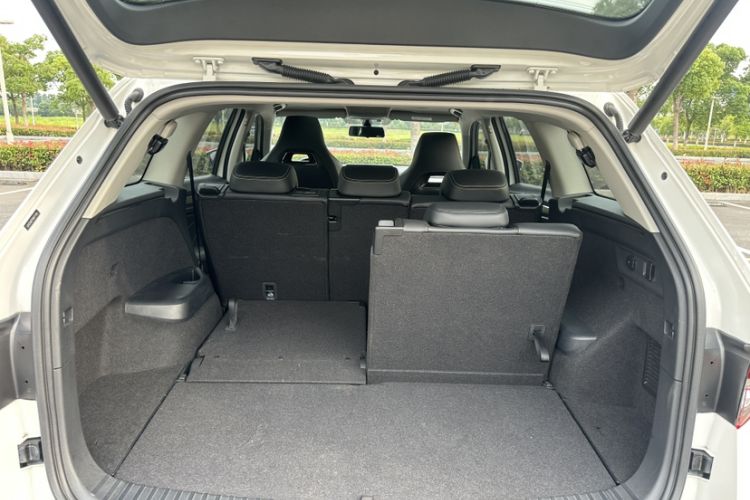 Used Skoda Kodiaq 2022 TSI330 7-Seater Two-Wheel-Drive Luxury Edition Trunk