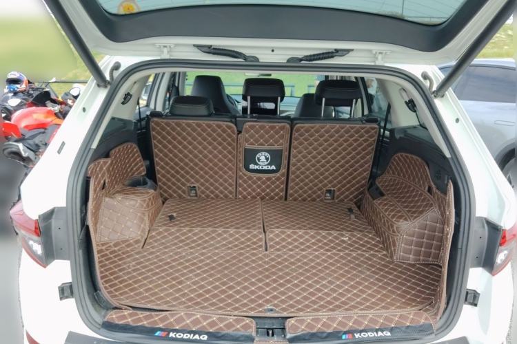 Used Skoda Kodiaq 2022 Restyled TSI330 7-Seater Two-Wheel-Drive Luxury Edition Trunk