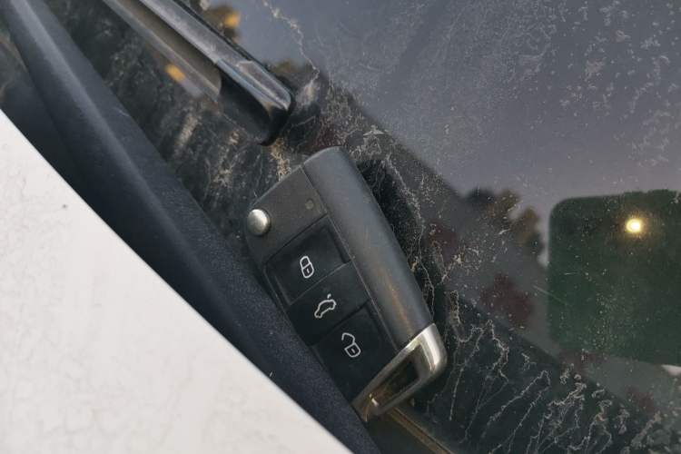 Used Skoda Kodiaq 2022 Facelifted TSI330 5-Seater Two-Wheel-Drive Luxury Edition Vehicle Key