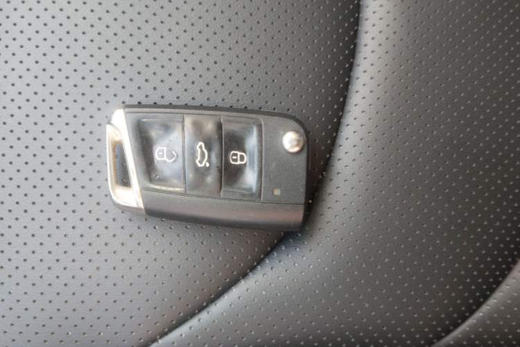 Used Skoda Kodiaq 2022 TSI330 5-Seater Two-Wheel-Drive Luxury Edition Vehicle Key