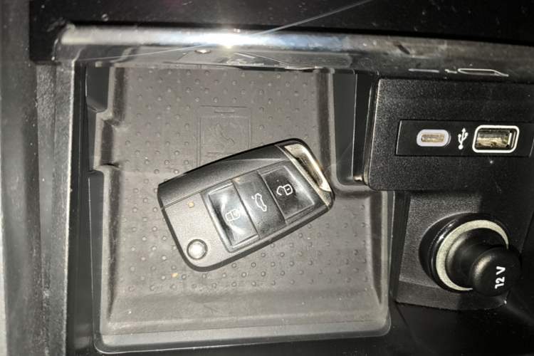 Used Skoda Kodiaq 2022 TSI330 7-Seater Two-Wheel-Drive Luxury Edition Vehicle Key