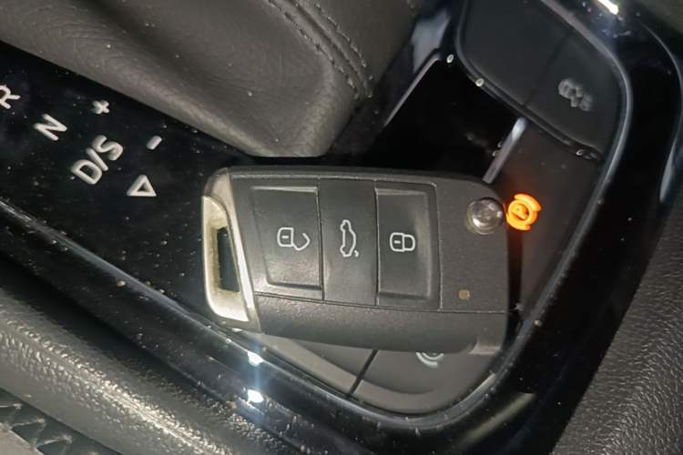 Used Skoda Kodiaq 2022 Restyled TSI330 7-Seater Two-Wheel-Drive Luxury Edition Vehicle Key