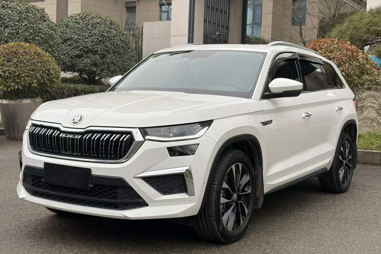 Used Skoda Kodiaq 2022 TSI330 7-Seater Two-Wheel-Drive Luxury Edition Guazi used car, China used car export, Used car for sale, Used  cars, Cheapest cars for sale