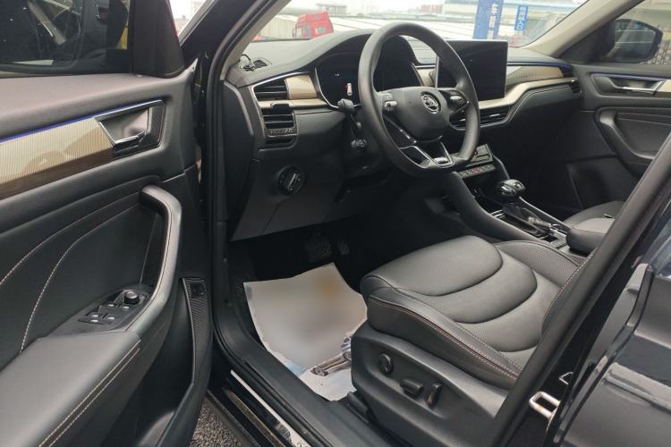 Used Skoda Kodiaq 2023 TSI330 5-Seater Two-Wheel-Drive Luxury Edition Driver Seat