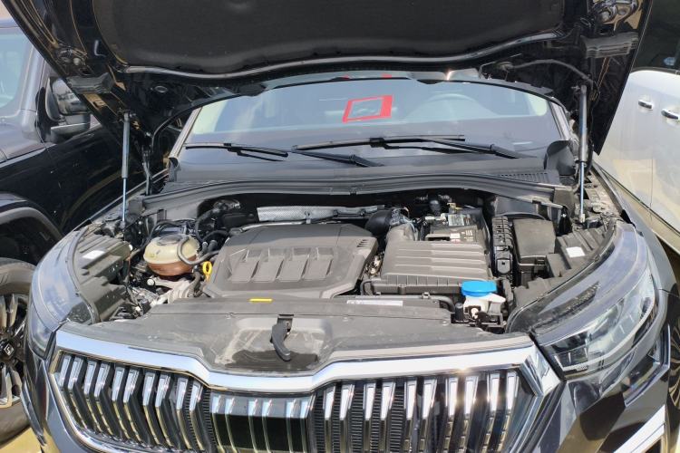 Used Skoda Kodiaq 2023 TSI330 5-Seater Two-Wheel-Drive Luxury Edition Engine Bay