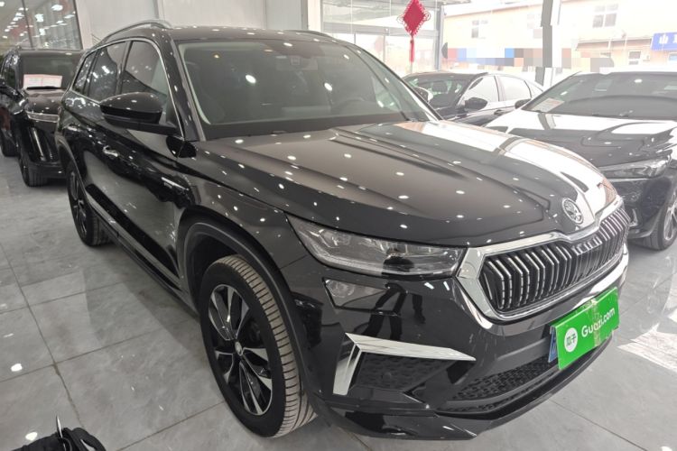 Used Skoda Kodiaq 2023 TSI330 7-Seater Two-Wheel-Drive Luxury Edition Front Right 45 Deg