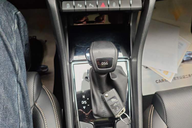 Used Skoda Kodiaq 2023 TSI330 5-Seater Two-Wheel-Drive Luxury Edition Gear Lever