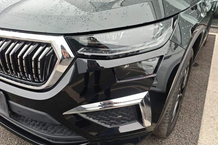 Used Skoda Kodiaq 2023 TSI330 5-Seater Two-Wheel-Drive Luxury Edition Left Front Headlight