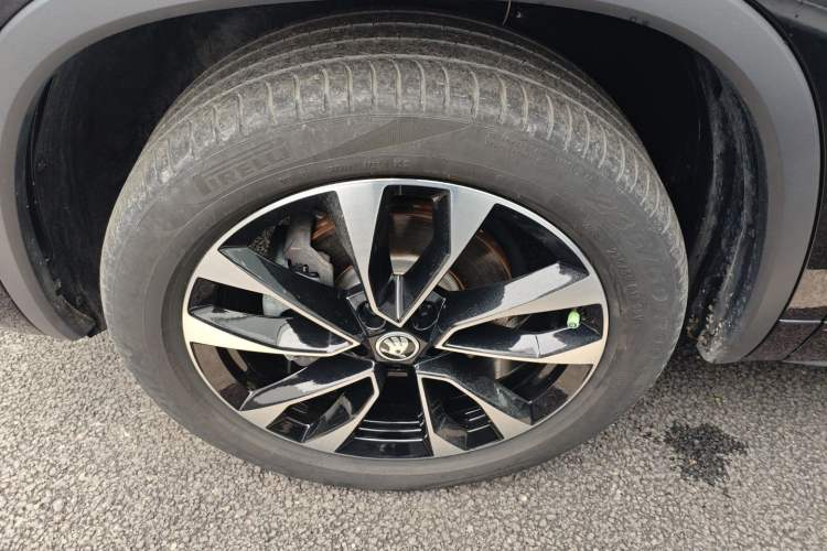 Used Skoda Kodiaq 2023 TSI330 5-Seater Two-Wheel-Drive Luxury Edition Left Front Wheel Hub