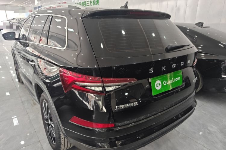 Used Skoda Kodiaq 2023 TSI330 7-Seater Two-Wheel-Drive Luxury Edition Rear Left 45 Deg