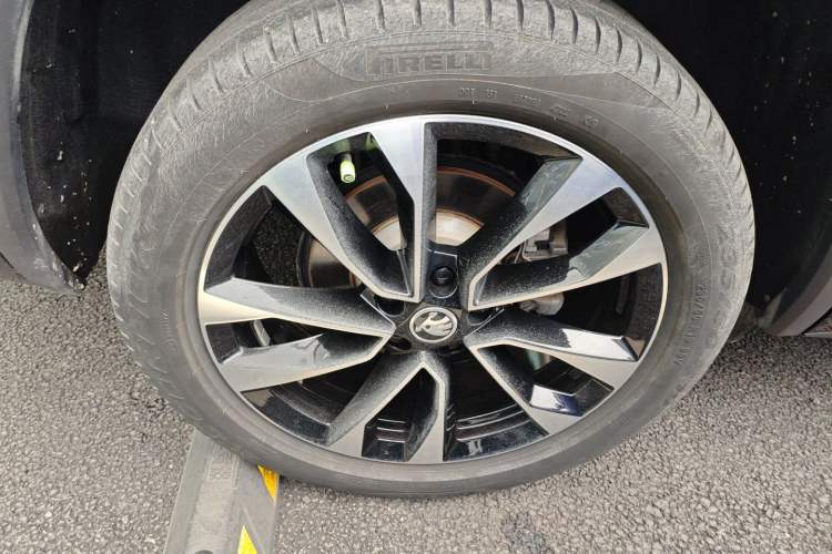 Used Skoda Kodiaq 2023 TSI330 5-Seater Two-Wheel-Drive Luxury Edition Right Rear Wheel Hub