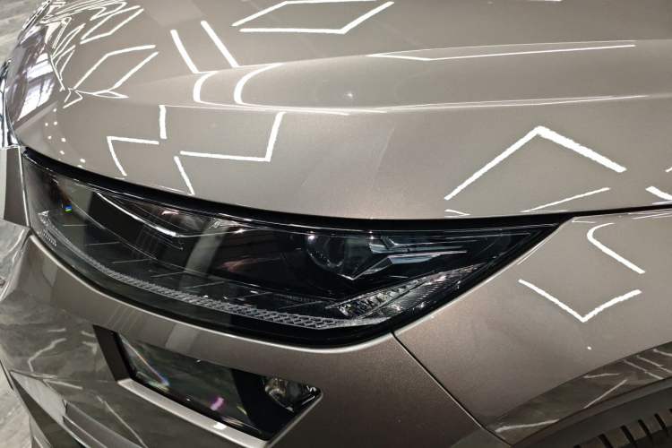 Used Skoda Kodiaq 2023 TSI330 7-Seater Two-Wheel-Drive Luxury Edition Left Front Headlight