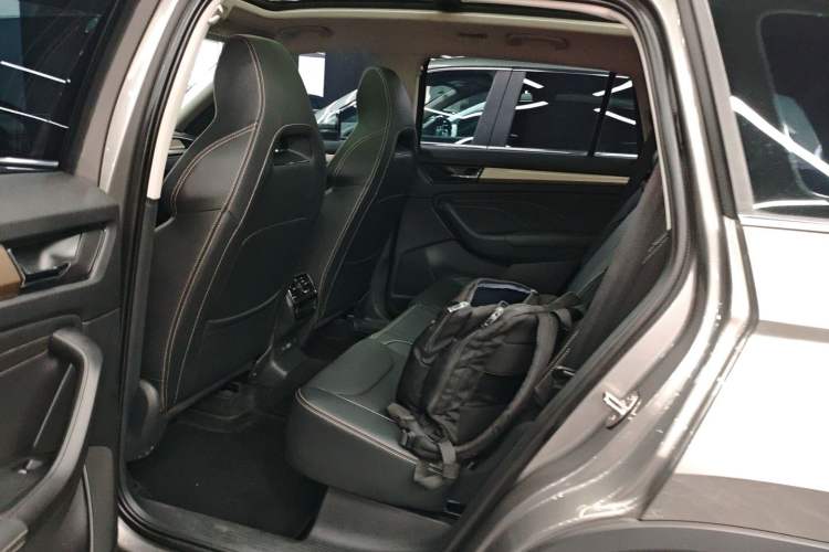 Used Skoda Kodiaq 2023 TSI330 7-Seater Two-Wheel-Drive Luxury Edition Left Rear Seat