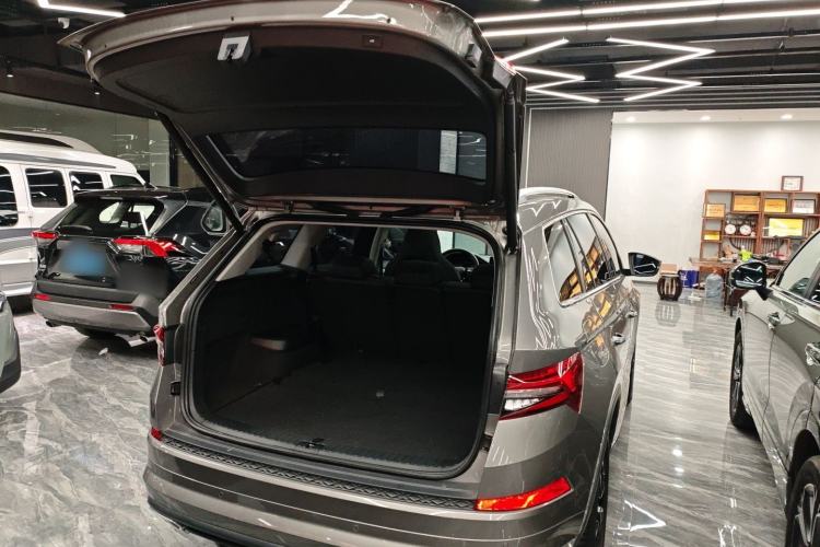 Used Skoda Kodiaq 2023 TSI330 7-Seater Two-Wheel-Drive Luxury Edition Trunk
