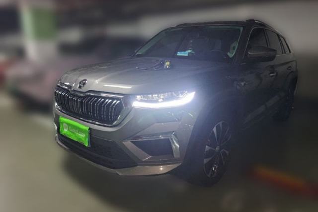 Used Skoda Kodiaq 2023 Facelifted TSI330 5-Seater Two-Wheel-Drive Luxury Edition