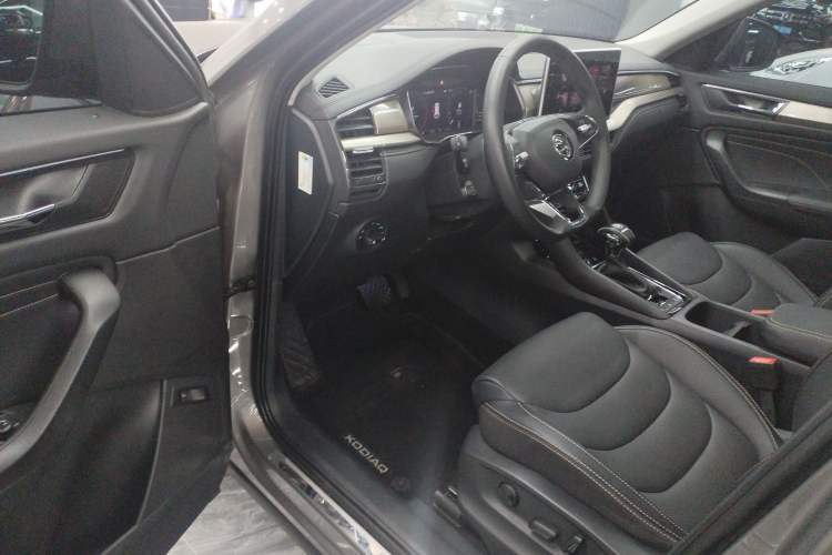 Used Skoda Kodiaq 2023 TSI330 7-Seater Two-Wheel-Drive Luxury Edition Driver Seat