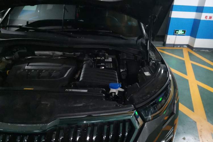 Used Skoda Kodiaq 2023 Facelifted TSI330 5-Seater Two-Wheel-Drive Luxury Edition Engine Bay Left