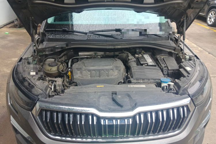 Used Skoda Kodiaq 2023 Facelifted TSI330 5-Seater Two-Wheel-Drive Luxury Edition Engine Bay