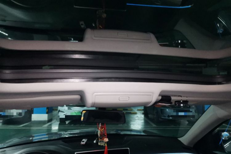 Used Skoda Kodiaq 2023 Facelifted TSI330 5-Seater Two-Wheel-Drive Luxury Edition Headliner