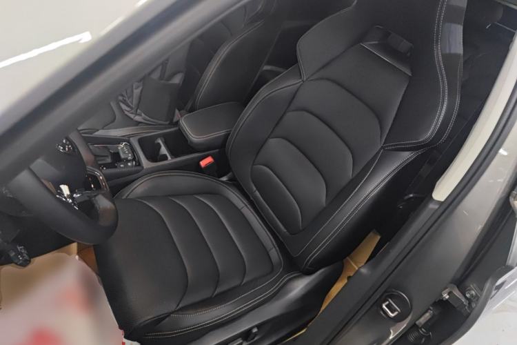 Used Skoda Kodiaq 2023 Facelifted TSI330 5-Seater Two-Wheel-Drive Luxury Edition Left Front Seat