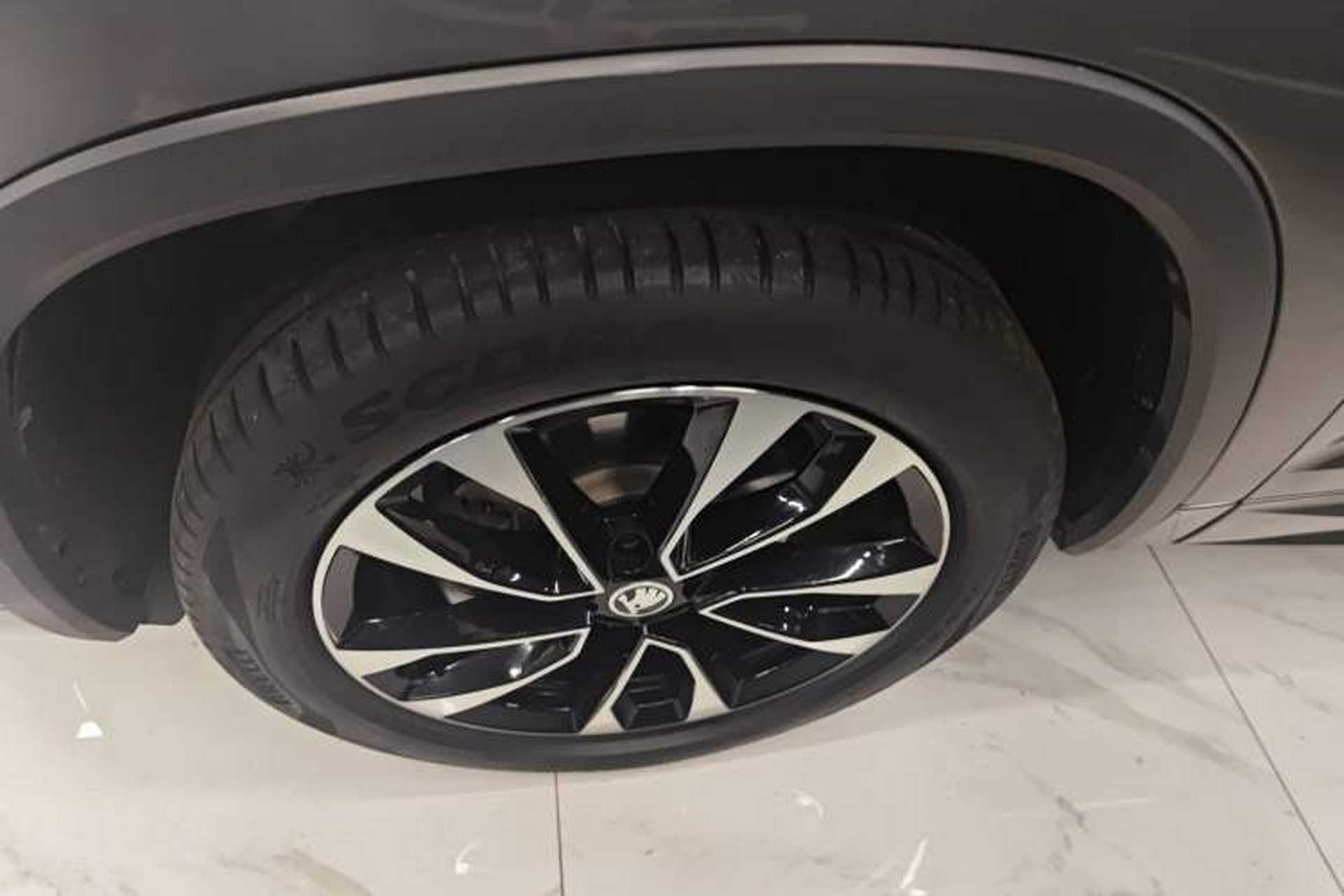 Used Skoda Kodiaq 2023 Facelifted TSI330 5-Seater Two-Wheel-Drive Luxury Edition Left Front Wheel Hub