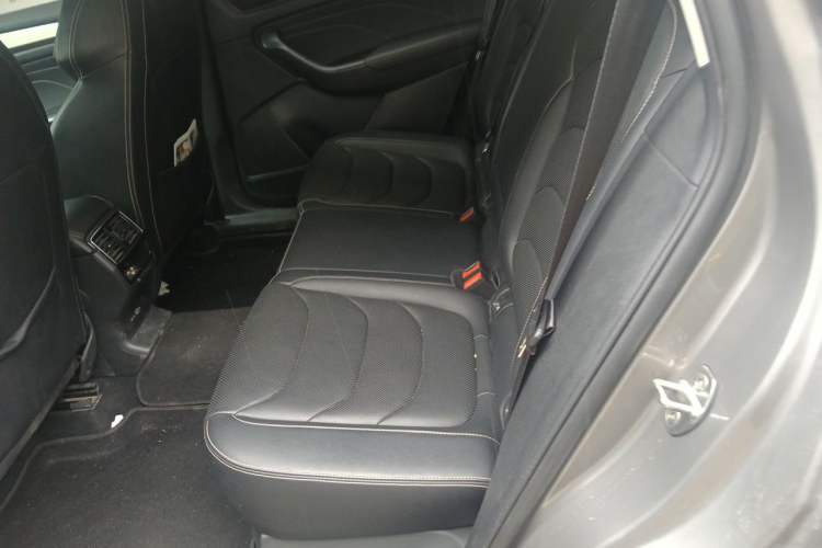 Used Skoda Kodiaq 2023 Facelifted TSI330 5-Seater Two-Wheel-Drive Luxury Edition Left Rear Seat