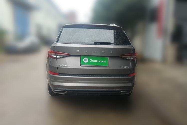 Used Skoda Kodiaq 2023 Facelifted TSI330 5-Seater Two-Wheel-Drive Luxury Edition Rear