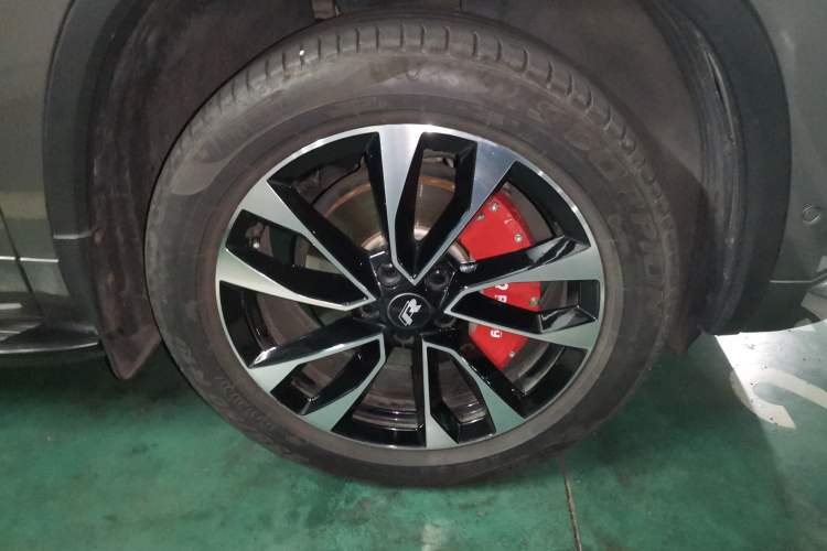 Used Skoda Kodiaq 2023 Facelifted TSI330 5-Seater Two-Wheel-Drive Luxury Edition Right Front Wheel Hub