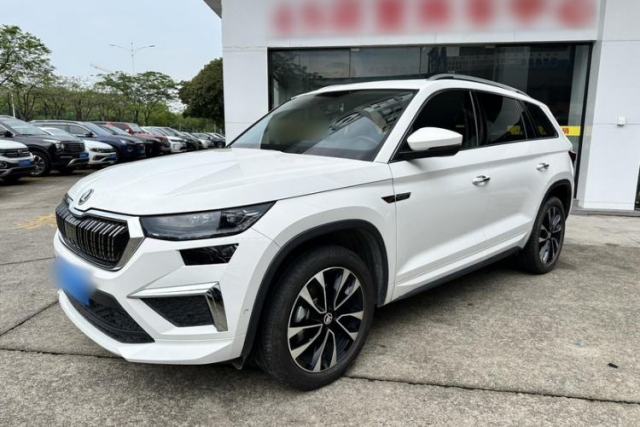 Used Skoda Kodiaq 2023 Facelifted TSI330 5-Seater Two-Wheel-Drive Luxury Edition