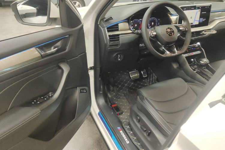Used Skoda Kodiaq 2023 Facelifted TSI330 7-Seater Two-Wheel-Drive Luxury Edition Driver Seat