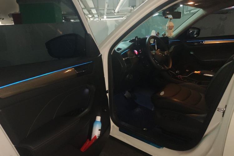 Used Skoda Kodiaq 2023 Facelifted TSI330 5-Seater Two-Wheel-Drive Luxury Edition Driver Seat