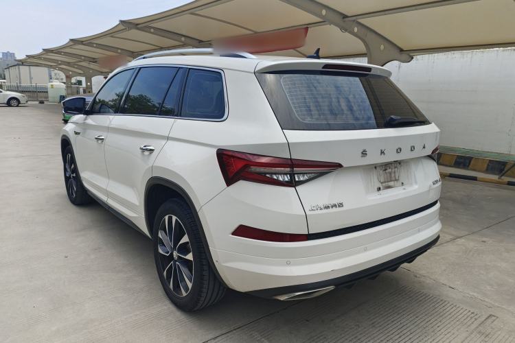 Used Skoda Kodiaq 2023 TSI330 5-Seater Two-Wheel-Drive Luxury Edition Exterior 6