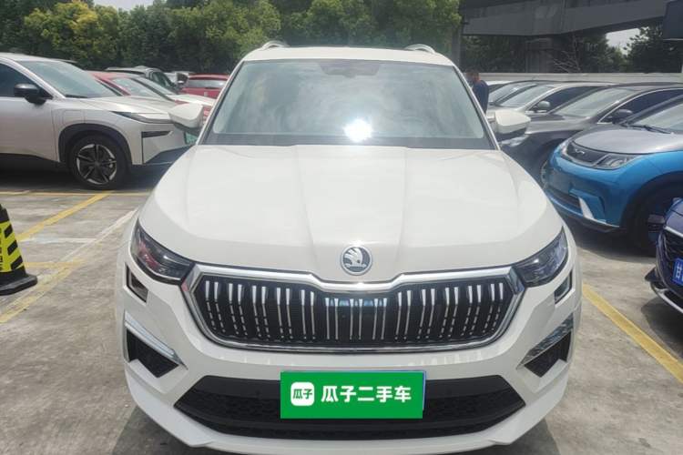 Used Skoda Kodiaq 2023 Facelifted TSI330 5-Seater Two-Wheel-Drive Luxury Edition Front