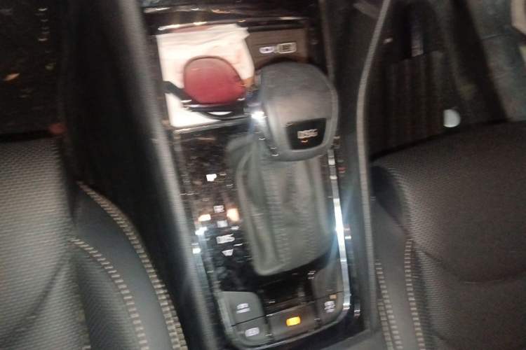 Used Skoda Kodiaq 2023 TSI330 7-Seater Two-Wheel-Drive Luxury Edition Gear Lever