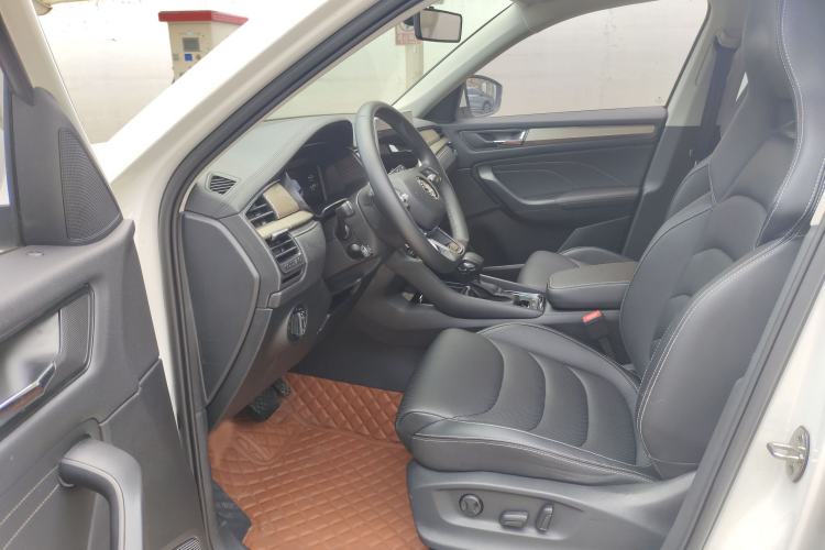 Used Skoda Kodiaq 2023 TSI330 5-Seater Two-Wheel-Drive Luxury Edition Interior 3