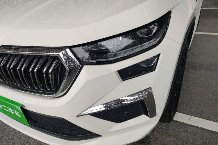 Used Skoda Kodiaq 2023 Facelifted TSI330 7-Seater Two-Wheel-Drive Luxury Edition Left Front Headlight