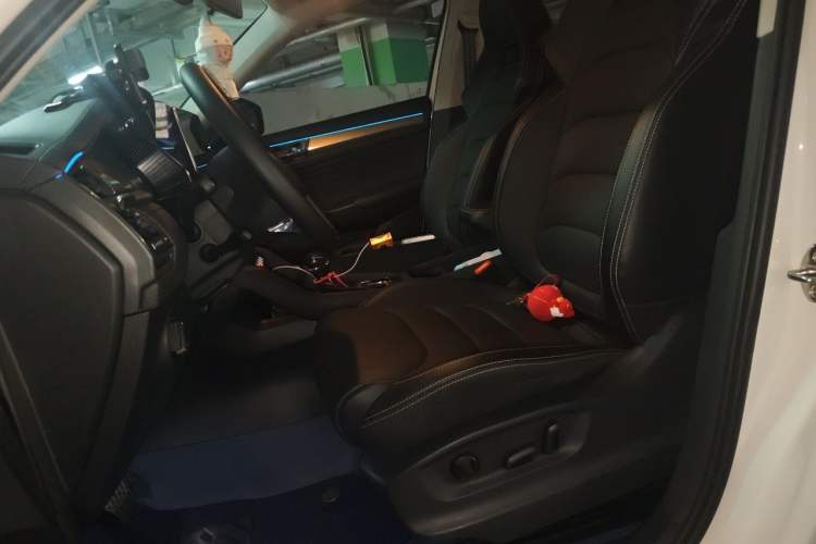 Used Skoda Kodiaq 2023 Facelifted TSI330 5-Seater Two-Wheel-Drive Luxury Edition Left Front Seat