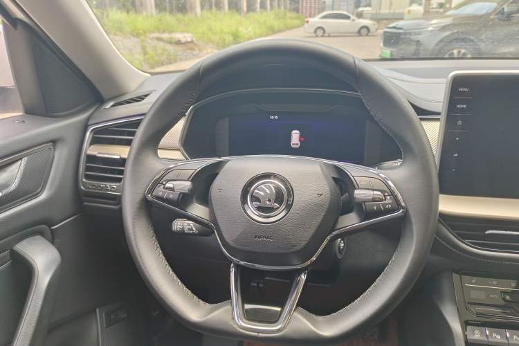 Used Skoda Kodiaq 2023 TSI330 5-Seater Two-Wheel-Drive Luxury Edition Steering Wheel
