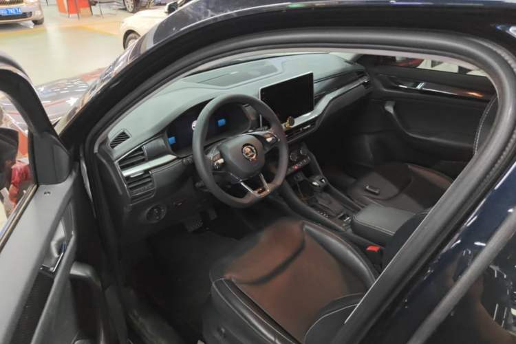 Used Skoda Kodiaq 2024 TSI330 5-Seat Two-Wheel Drive Elite Version Driver Seat