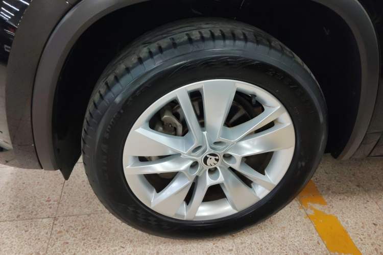 Used Skoda Kodiaq 2024 TSI330 5-Seat Two-Wheel Drive Elite Version Exterior 4