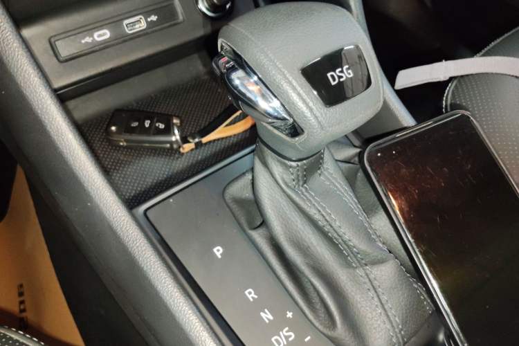 Used Skoda Kodiaq 2024 TSI330 5-Seat Two-Wheel Drive Elite Version Gear Lever