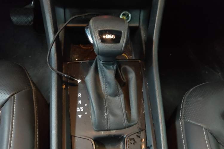 Used Skoda Kodiaq 2024 TSI330 5-Seat Two-Wheel Drive Elite Version Gear Lever
