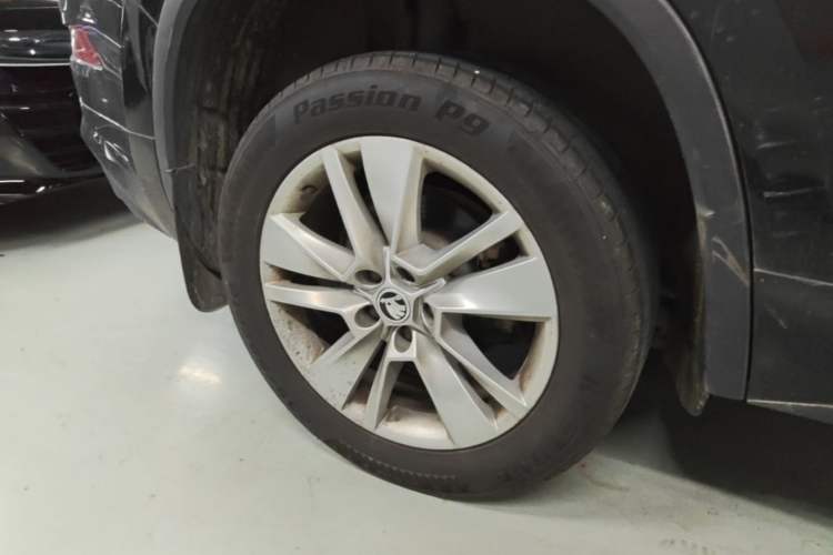Used Skoda Kodiaq 2024 TSI330 5-Seat Two-Wheel Drive Elite Version Right Rear Wheel Hub