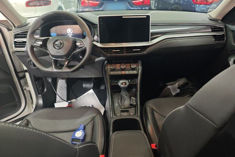 Used Skoda Kodiaq 2024 TSI330 5-Seat Two-Wheel Drive Elite Version Center Console